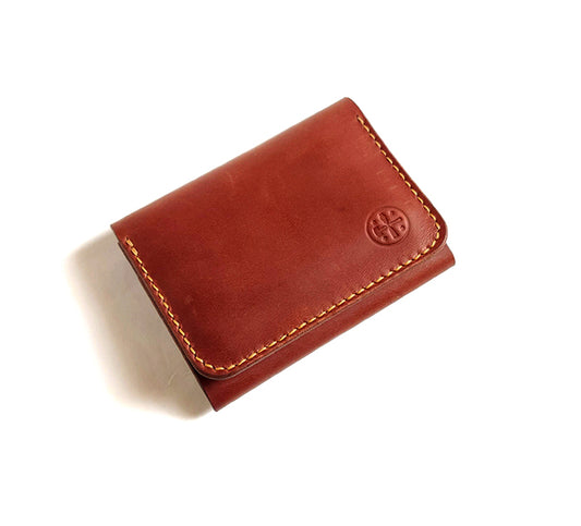 The Roomy Wallet