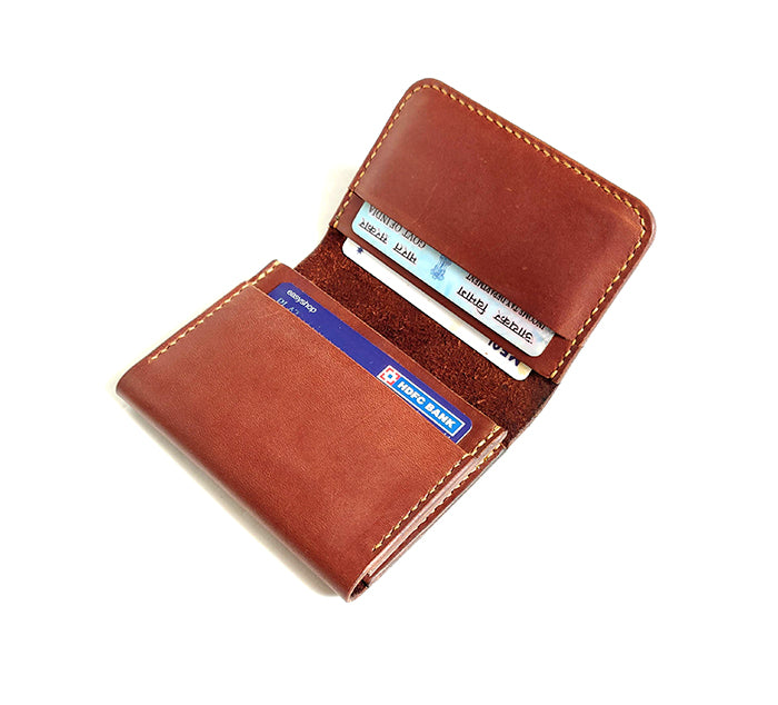 The Roomy Wallet